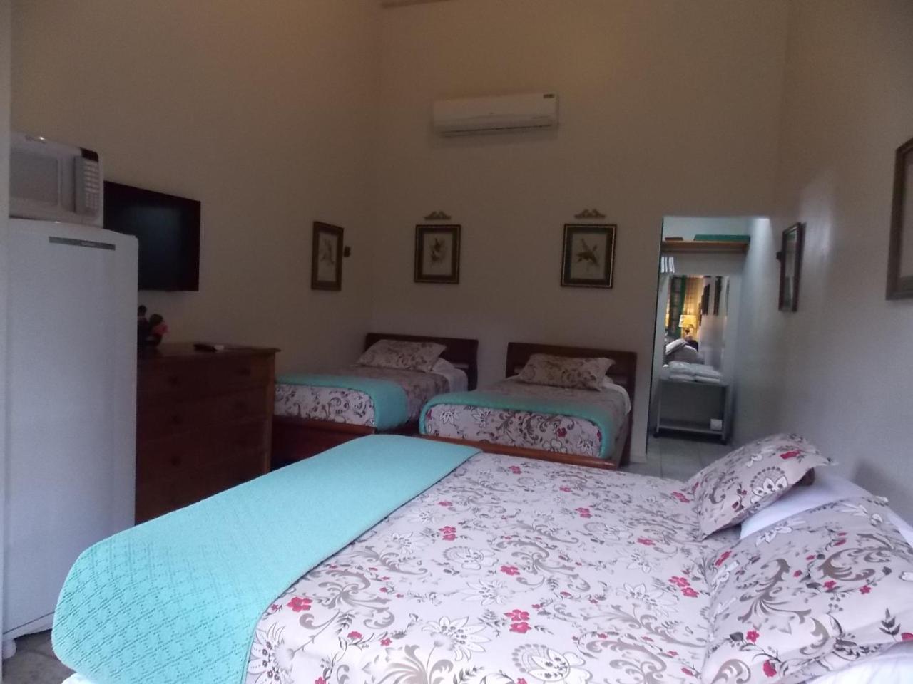 Pousada Amoedo Hotel Petrópolis Екстериор снимка