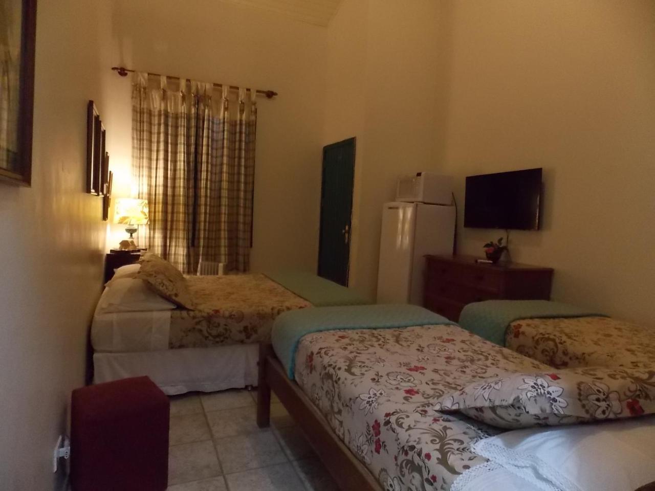 Pousada Amoedo Hotel Petrópolis Екстериор снимка